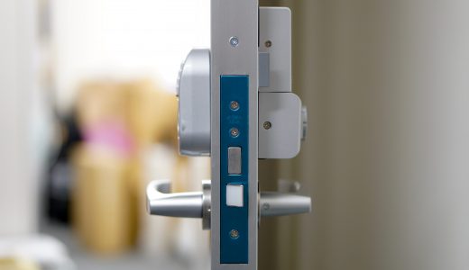 【この扉には設置できる？】現地調査ではどんなことを確認するの？調査例をご紹介します